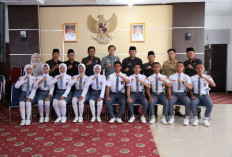 Bupati Gusril Lepas 10 Anggota Paskibra Ikut Seleksi Tingkat Provinsi, Target Tembus Nasional