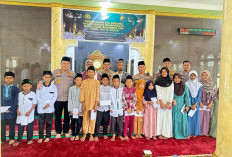 Maulid Nabi Polres Kaur, Serahkan Tiket Umrah Hingga Santunan untuk Anak Yatim