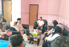 Tak Digaji, 14 Honorer GTT PKLK dan SMPN 35 Kaur Datangi Dispenbud