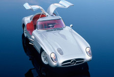 Mercedes-Benz 300 SLR Harga Triliuan dan Bukaan Pintu Mengarah ke Atas Seperti Sayap Burung