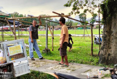 Idul Fitri, Lapangan Merdeka Bintuhan Jadi Pasar Daging Dadakan