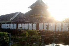 Hanya Ditopang Satu Tiang Penyangga, Berikut 5 Masjid Tertua di Indonesia