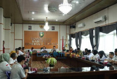 Harga Bahan Pokok Jadi Sorotan, Bupati Pimpin Rapat Strategis Pengendalian Inflasi