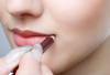 Worth It Dimiliki, Ini Dia Rekomendasi Lip Liner dengan Kualitas Terbaik!