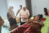 Kunker di Kaur, Gubernur Temui Pasien RSUD, Berikan Ini 