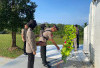Sambut HUT Bhayangkara, Polres Kaur Tabur Bunga di Makam Pahlawan