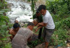 BREAKING NEWS! Nenek Terpeleset di Sungai, Begini Nasibnya