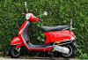 Vespa LX 125 i-get Tampil Stylish di Jalanan Punya Mesin Responsif dan Irit Bahan Bakar