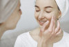 Ingin Atasi Jerawat dan Kulit Berminyak, Rangkaian Skincare Azarine Ini Solusinya