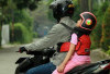 Utamakan Kesemalatan: Simak Tips Aman Membonceng Anak dengan Sepeda Motor