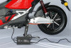Amankah Cas Motor Listrik Semalaman?   Simak Penjelasan Lengkapnya di Sini!